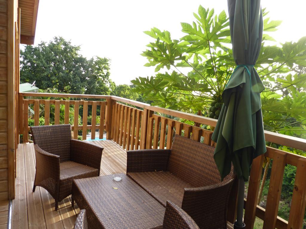Le Bougainvillier Blanc Hotel ปวงต์-นัวร์ ภายนอก รูปภาพ
